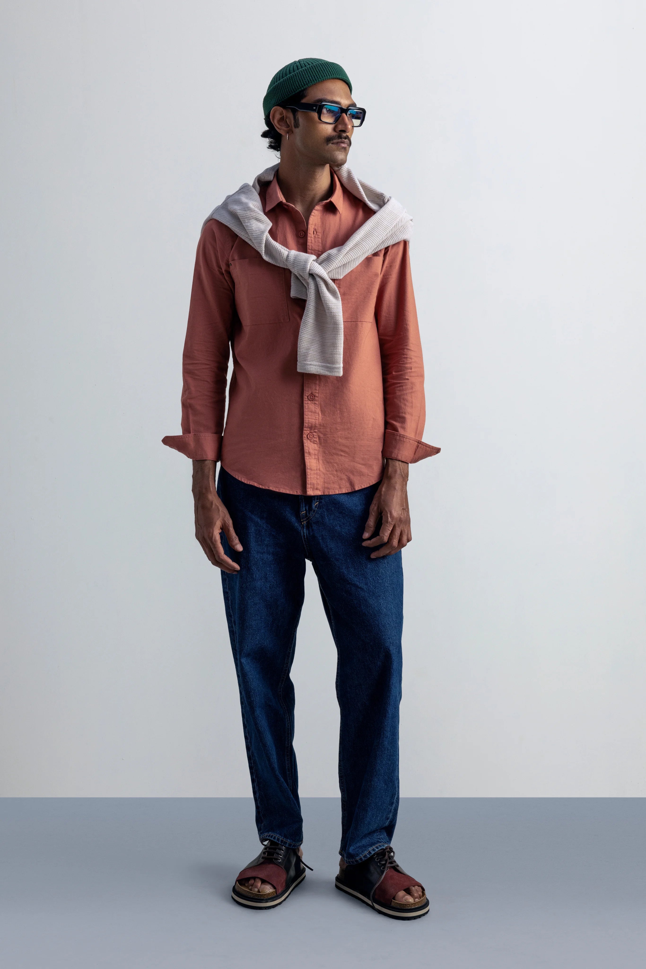 Folder 28 SKU NOT FOUND - model_poseposition_of_shirtporduct_type