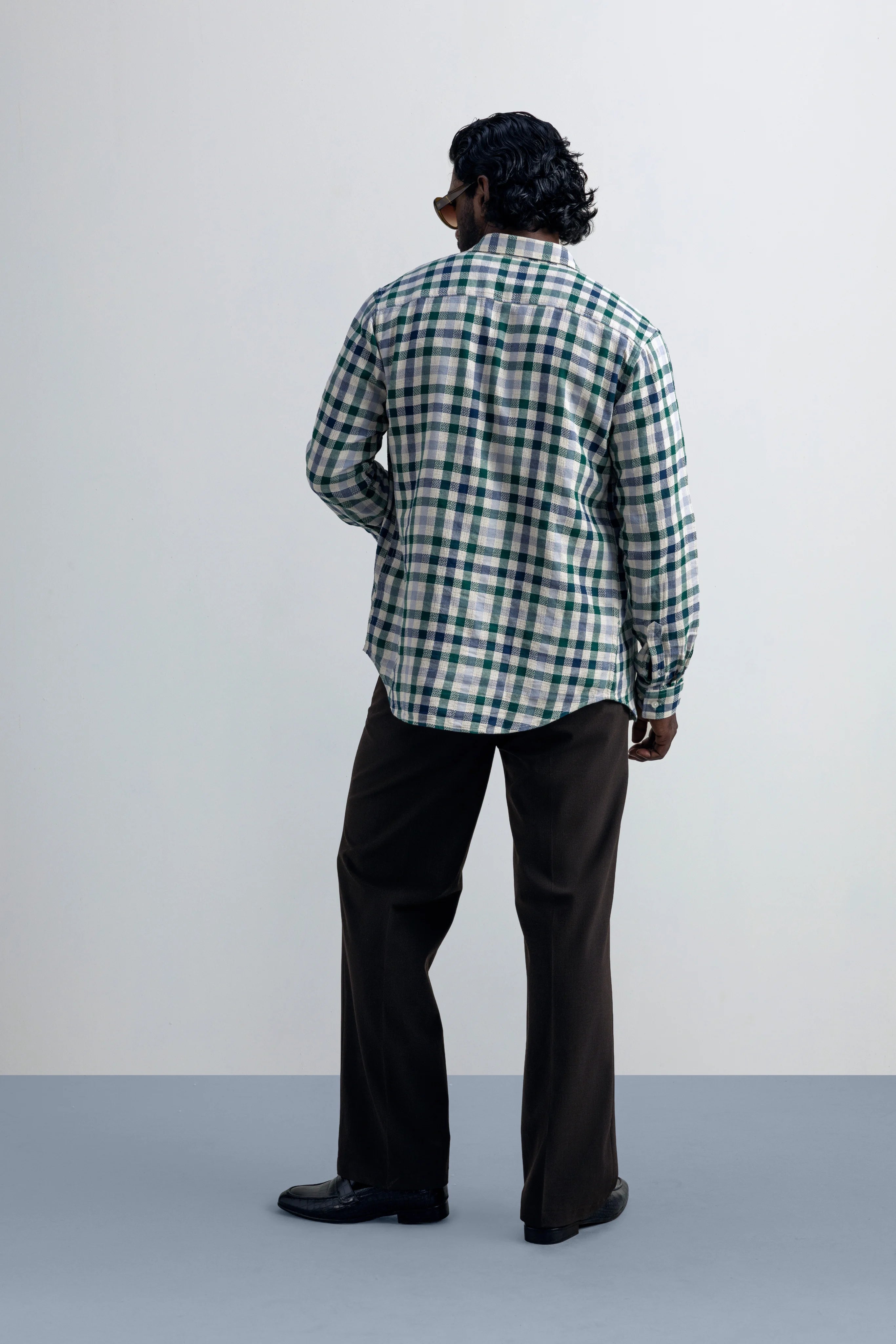 Folder 30 SKU NOT FOUND - model_poseposition_of_shirtporduct_type