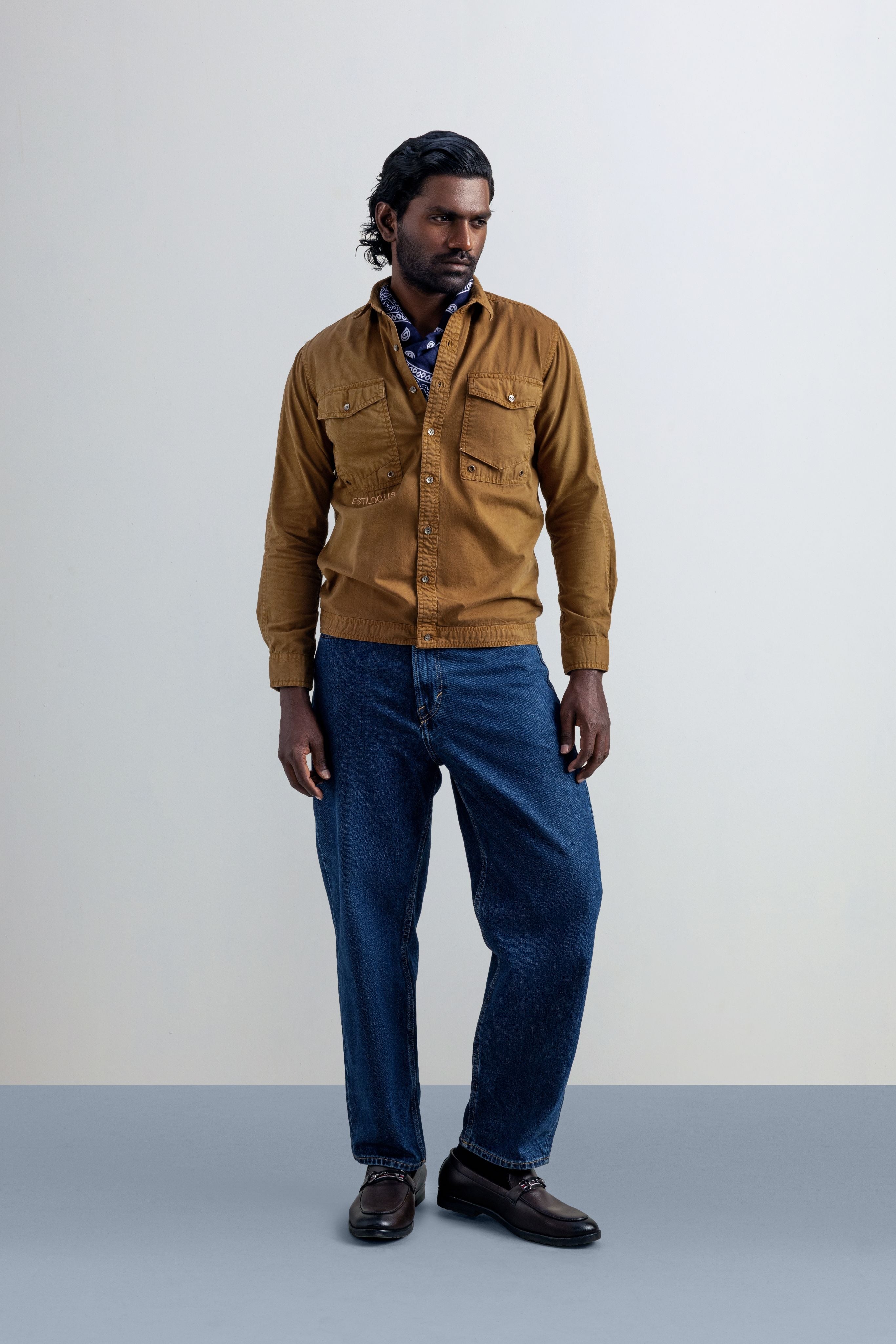 Folder 33 - model_poseposition_of_shirtporduct_type