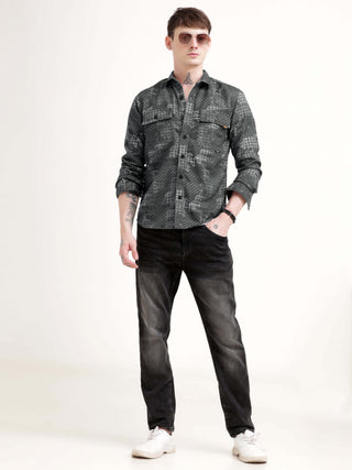 Geometric Print Dark Green Shacket - model_poseposition_of_shirtporduct_type