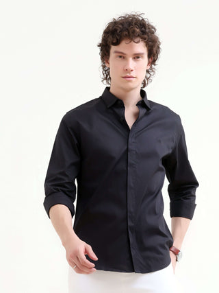 Guild Black Seamless Solid Shirt - model_poseposition_of_shirtporduct_type