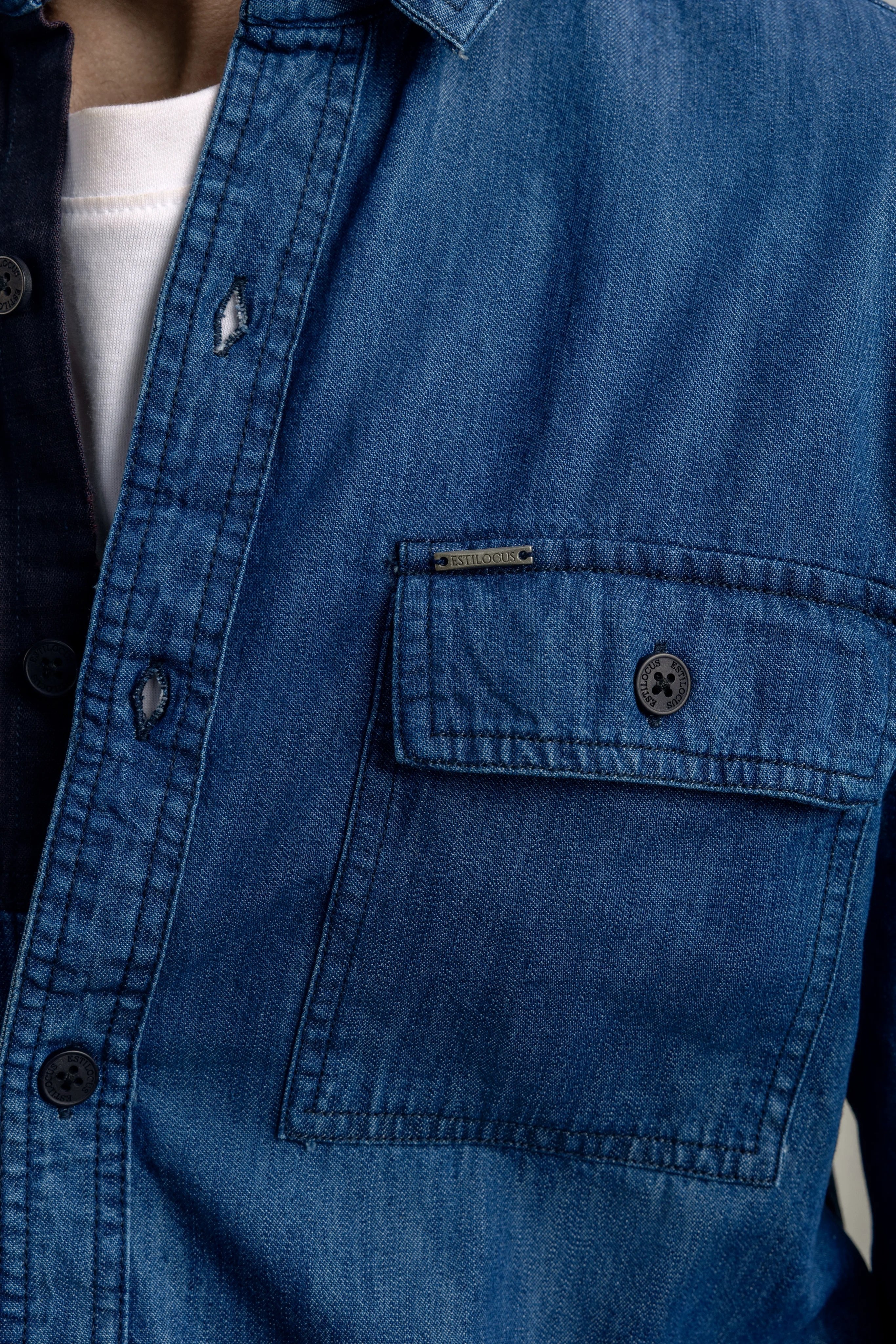 Mood Indigo Dual Tone - model_poseposition_of_shirtporduct_type