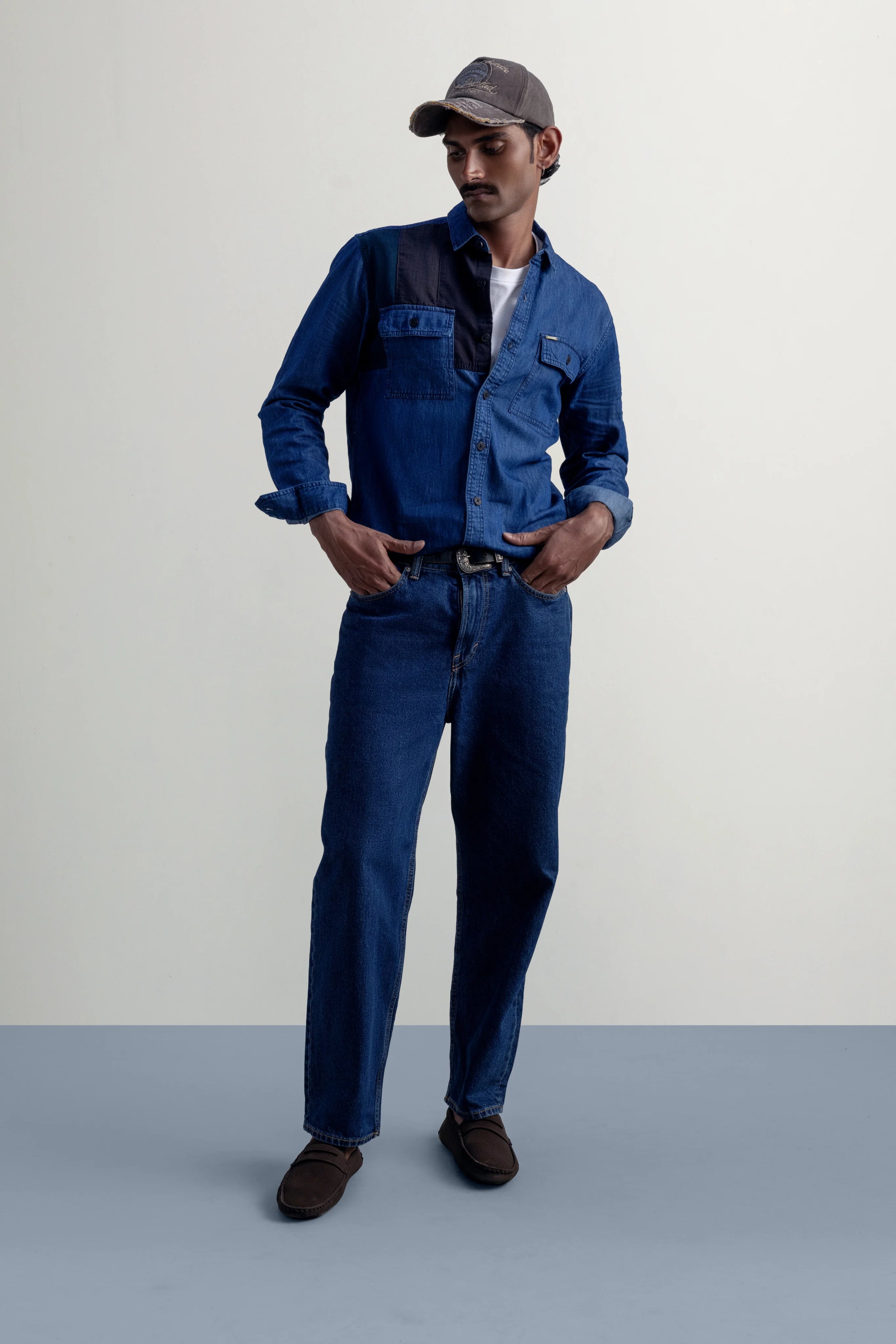 Mood Indigo Dual Tone - model_poseposition_of_shirtporduct_type