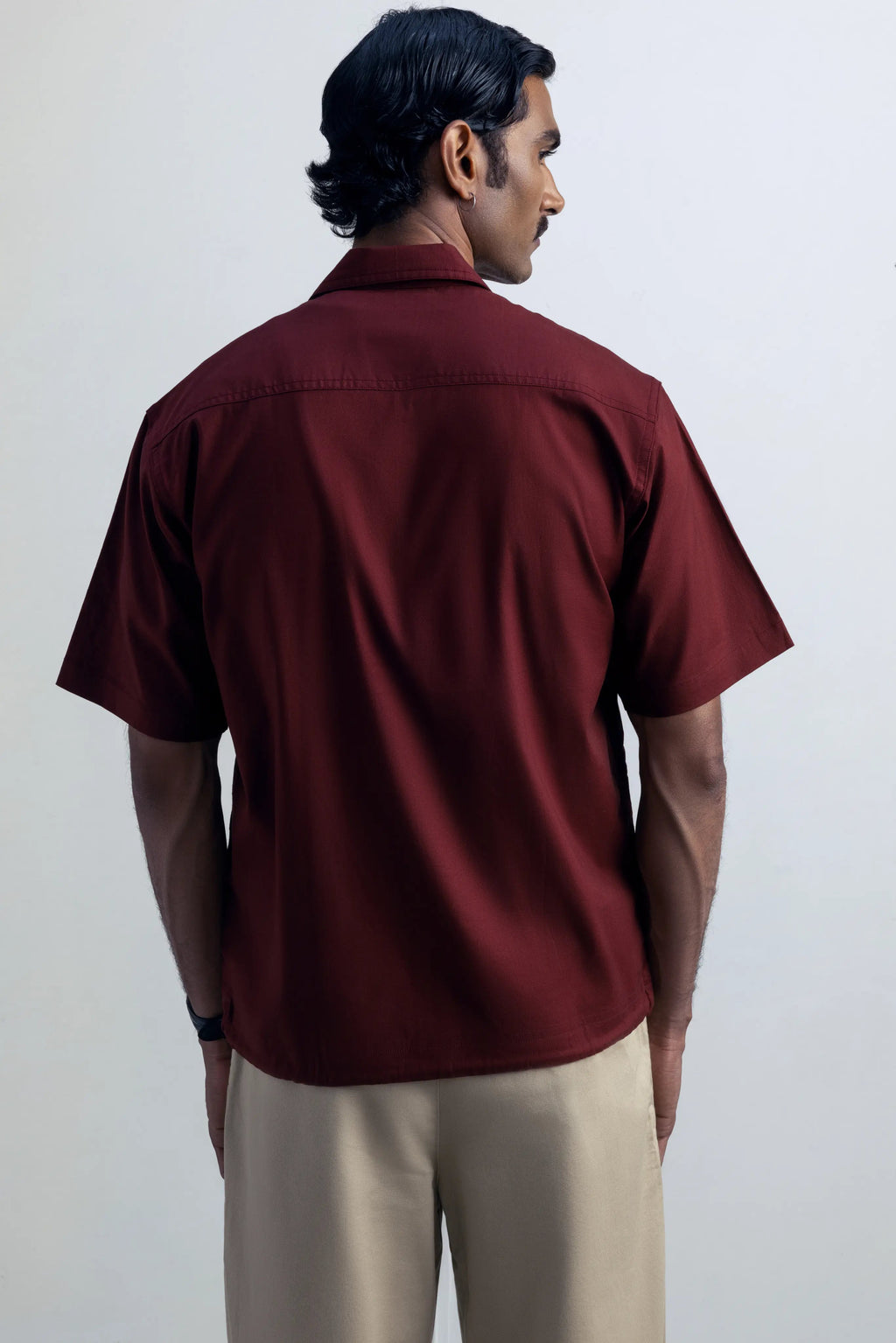 Openfield Barn Red - model_poseposition_of_shirtporduct_type