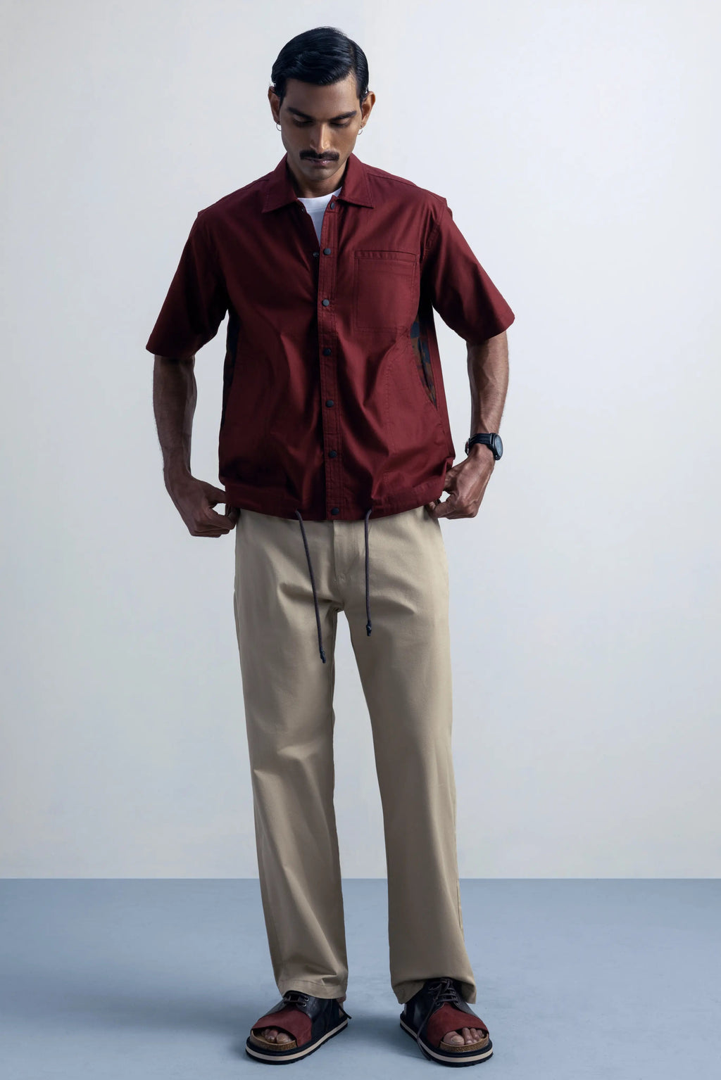 Openfield Barn Red - model_poseposition_of_shirtporduct_type
