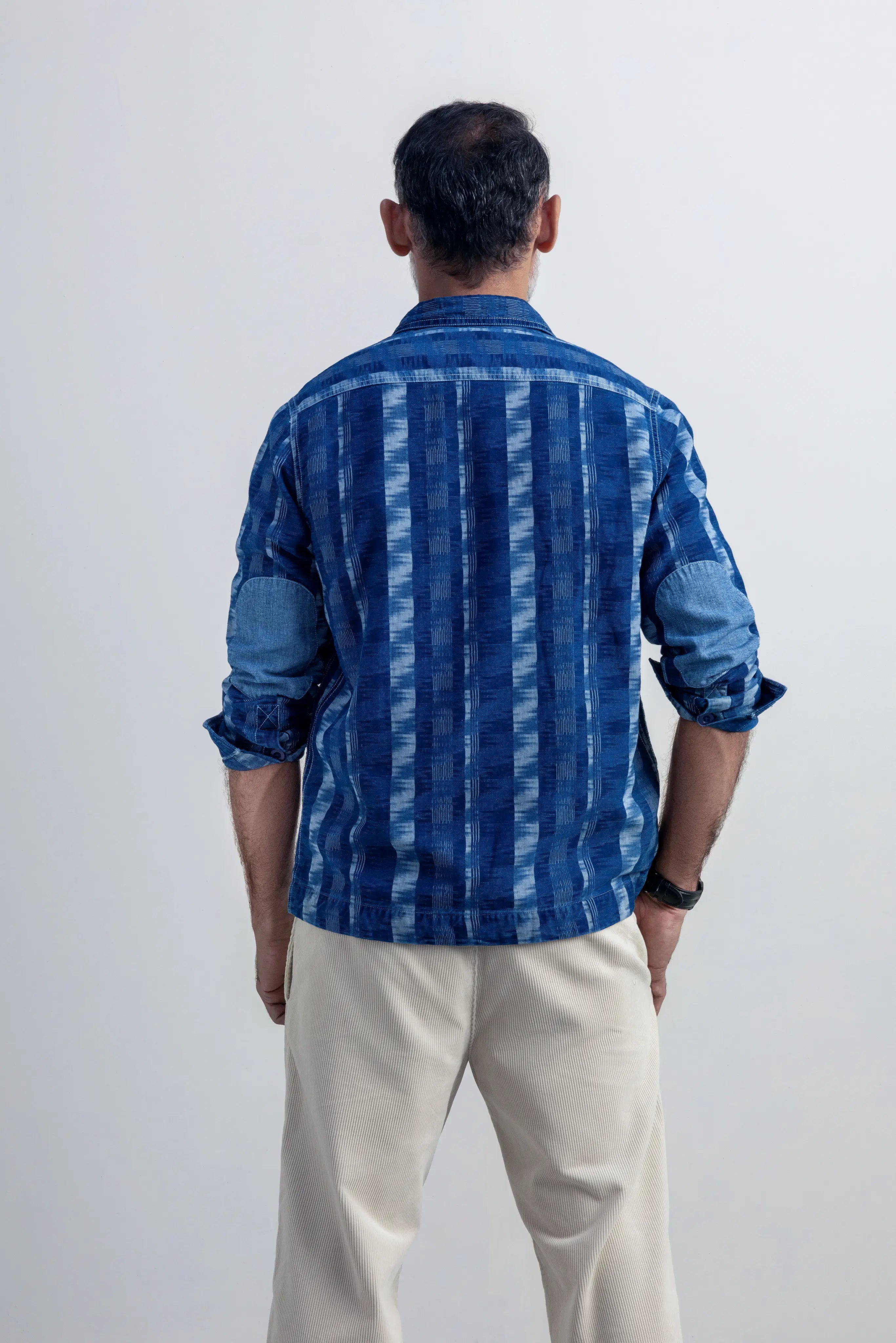 Quiet Current Indigo - model_poseposition_of_shirtporduct_type