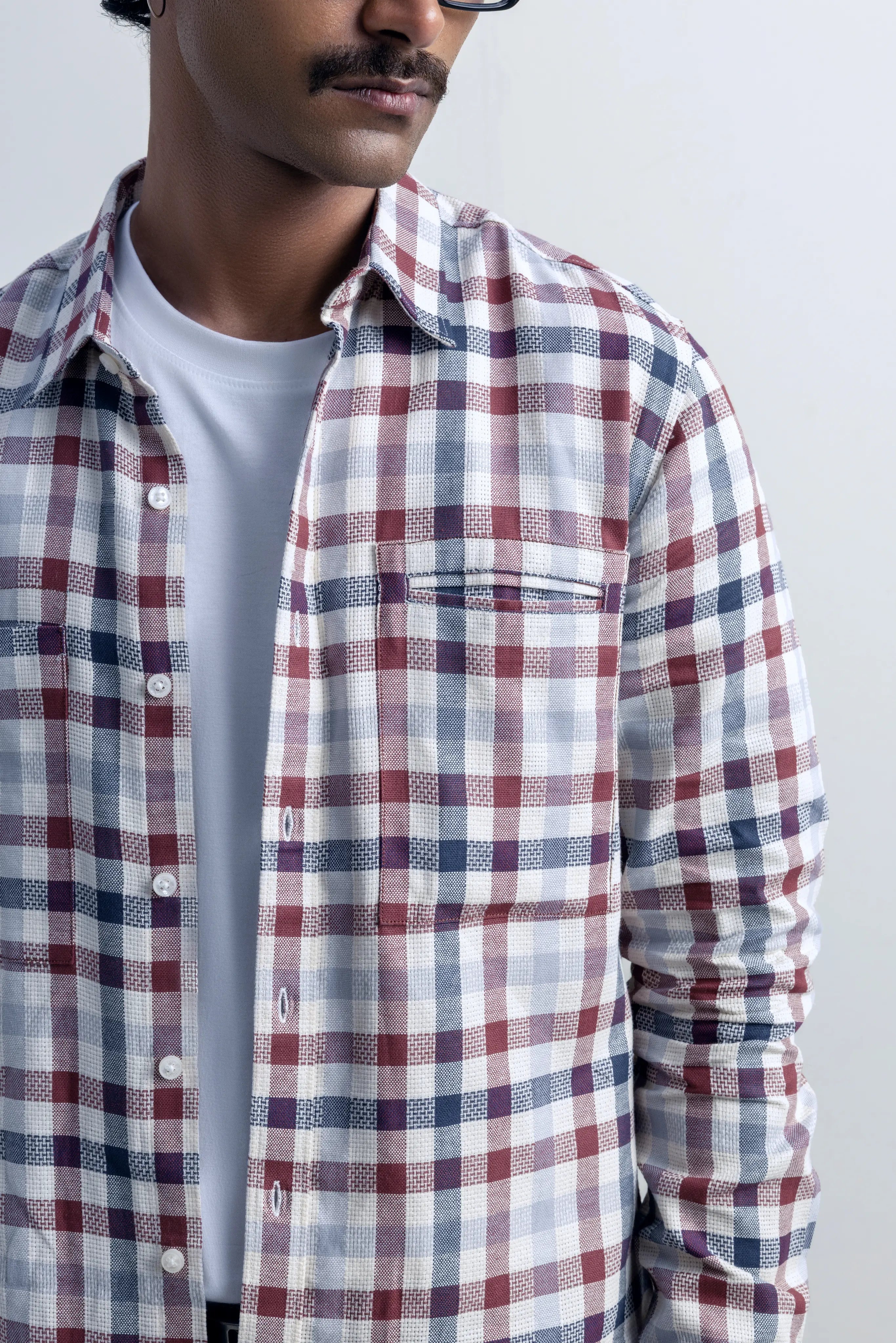 Softgrid Cream Check - model_poseposition_of_shirtporduct_type