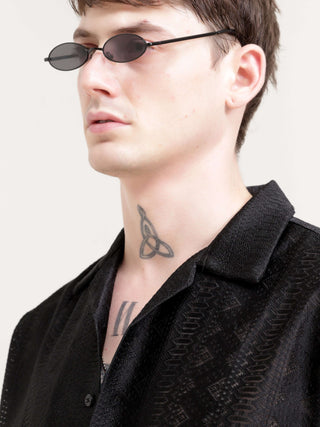 Texturiche Quad Black Crochet Oversized Shirt - model_poseposition_of_shirtporduct_type