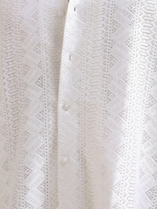 Texturiche Quad White Crochet Oversized Shirt - model_poseposition_of_shirtporduct_type