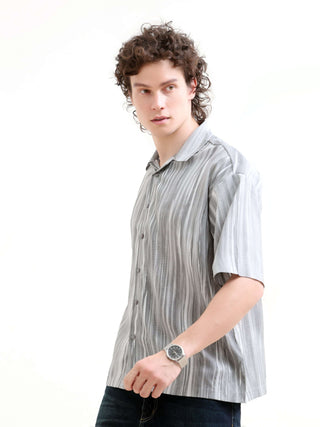 Tonal gray lightweight oversized shirt PASTEL - model_poseposition_of_shirtporduct_type