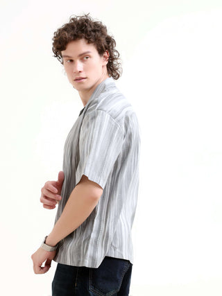 Tonal gray lightweight oversized shirt PASTEL - model_poseposition_of_shirtporduct_type