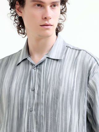 Tonal gray lightweight oversized shirt PASTEL - model_poseposition_of_shirtporduct_type