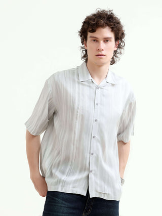 Tonal light gray lightweight oversized shirt - model_poseposition_of_shirtporduct_type