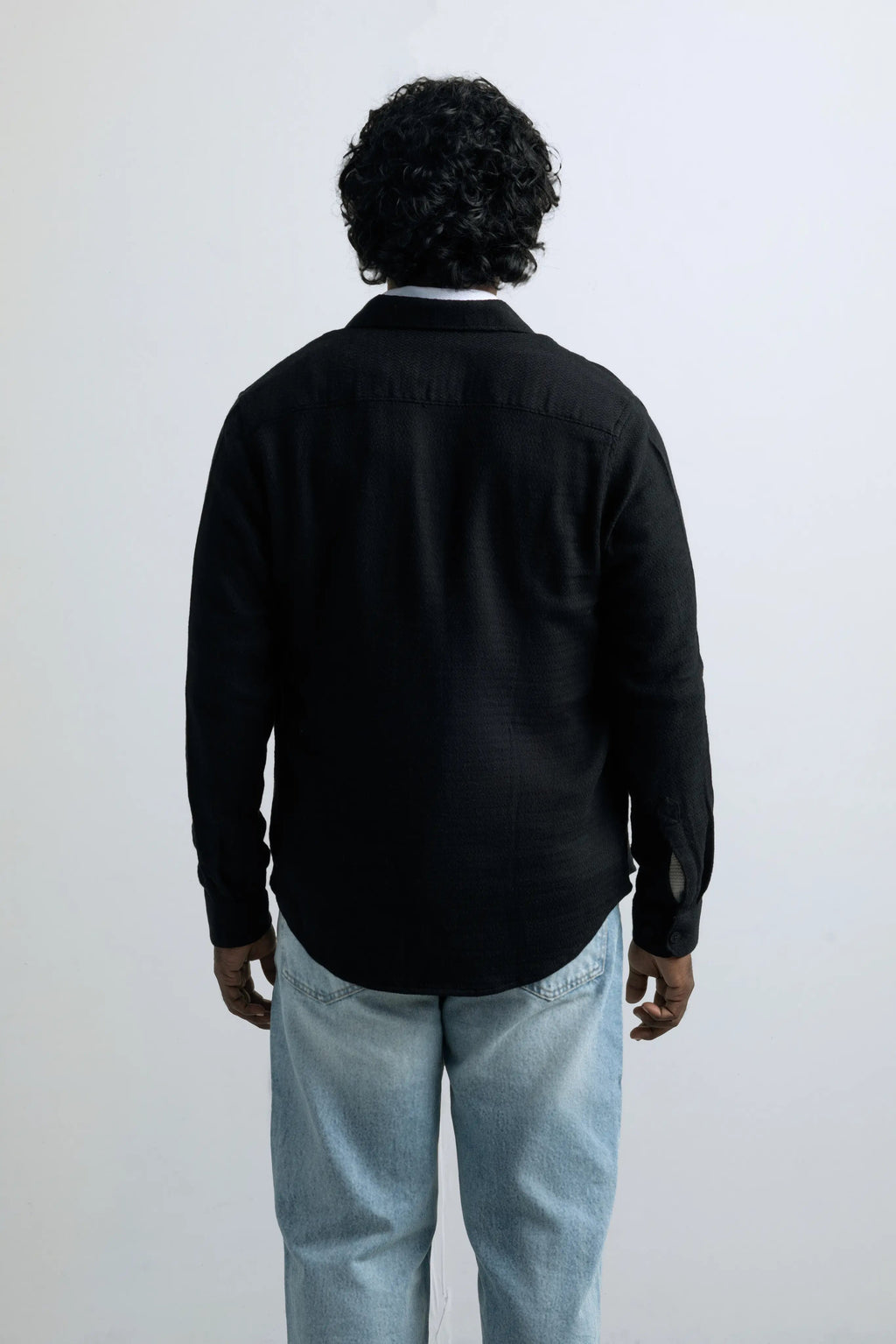 Underlight Black Oyster - model_poseposition_of_shirtporduct_type