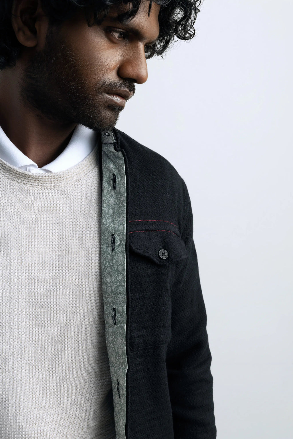 Underlight Black Oyster - model_poseposition_of_shirtporduct_type