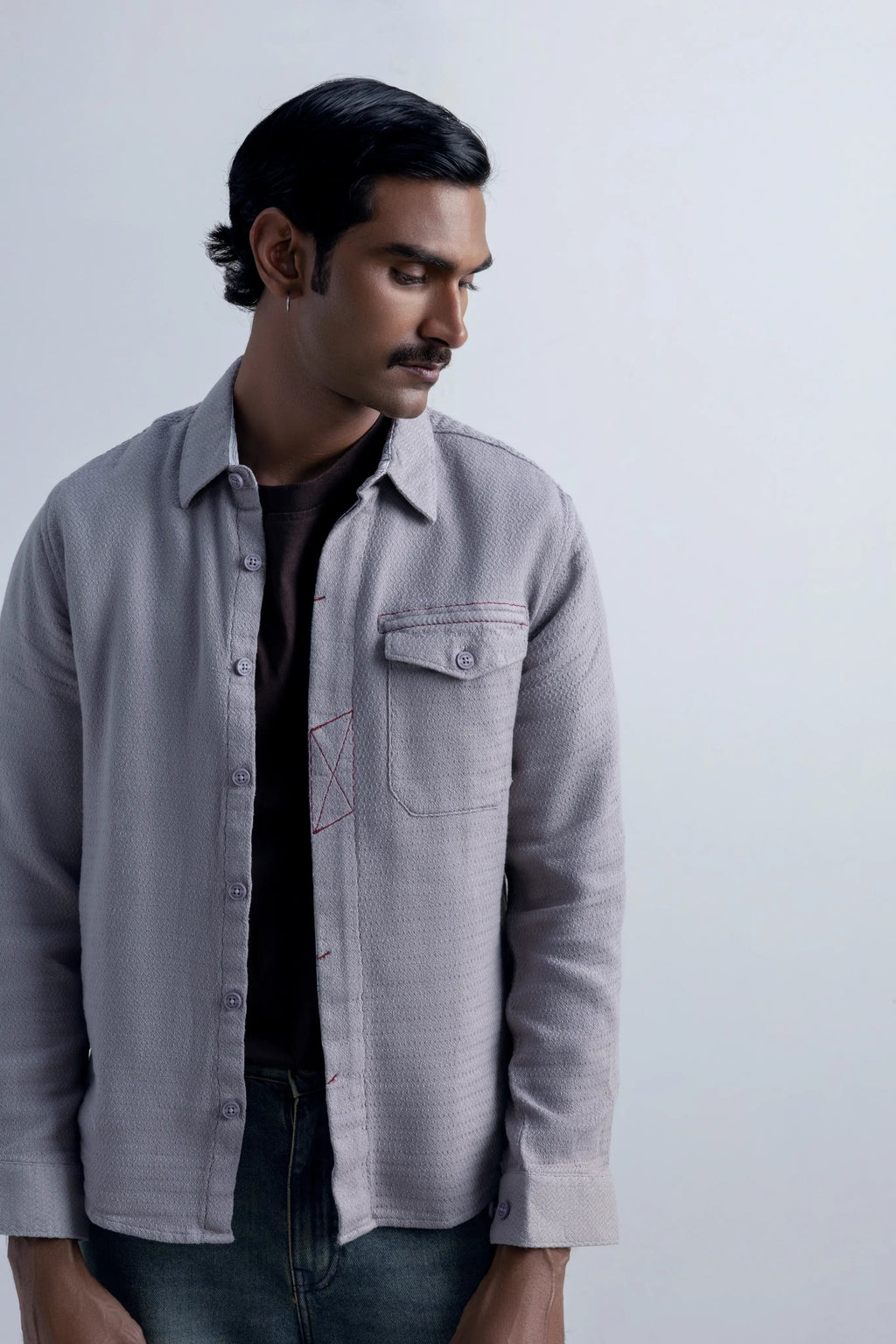 Underlight Forest Fog - model_poseposition_of_shirtporduct_type