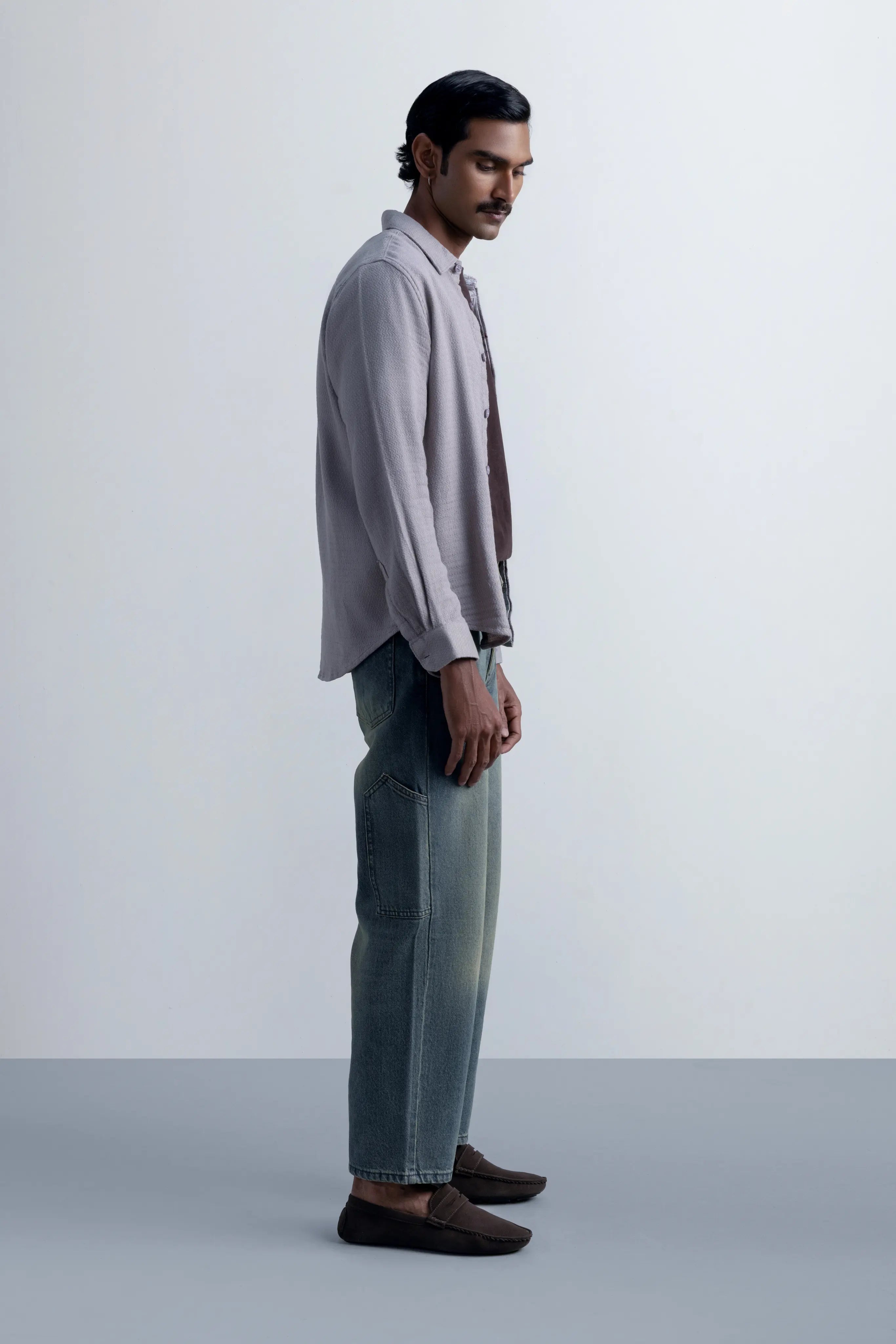 Underlight Forest Fog - model_poseposition_of_shirtporduct_type