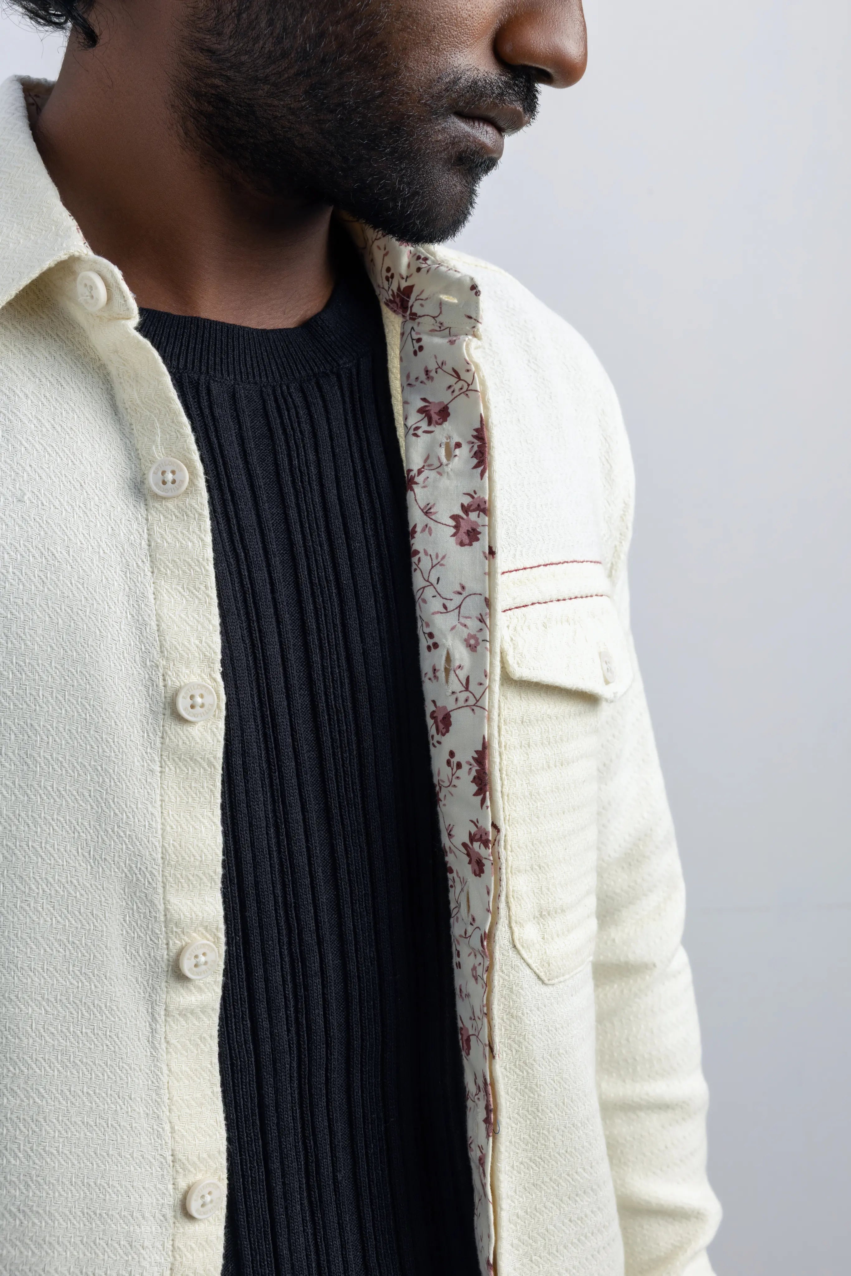 Underlight Winter White - model_poseposition_of_shirtporduct_type