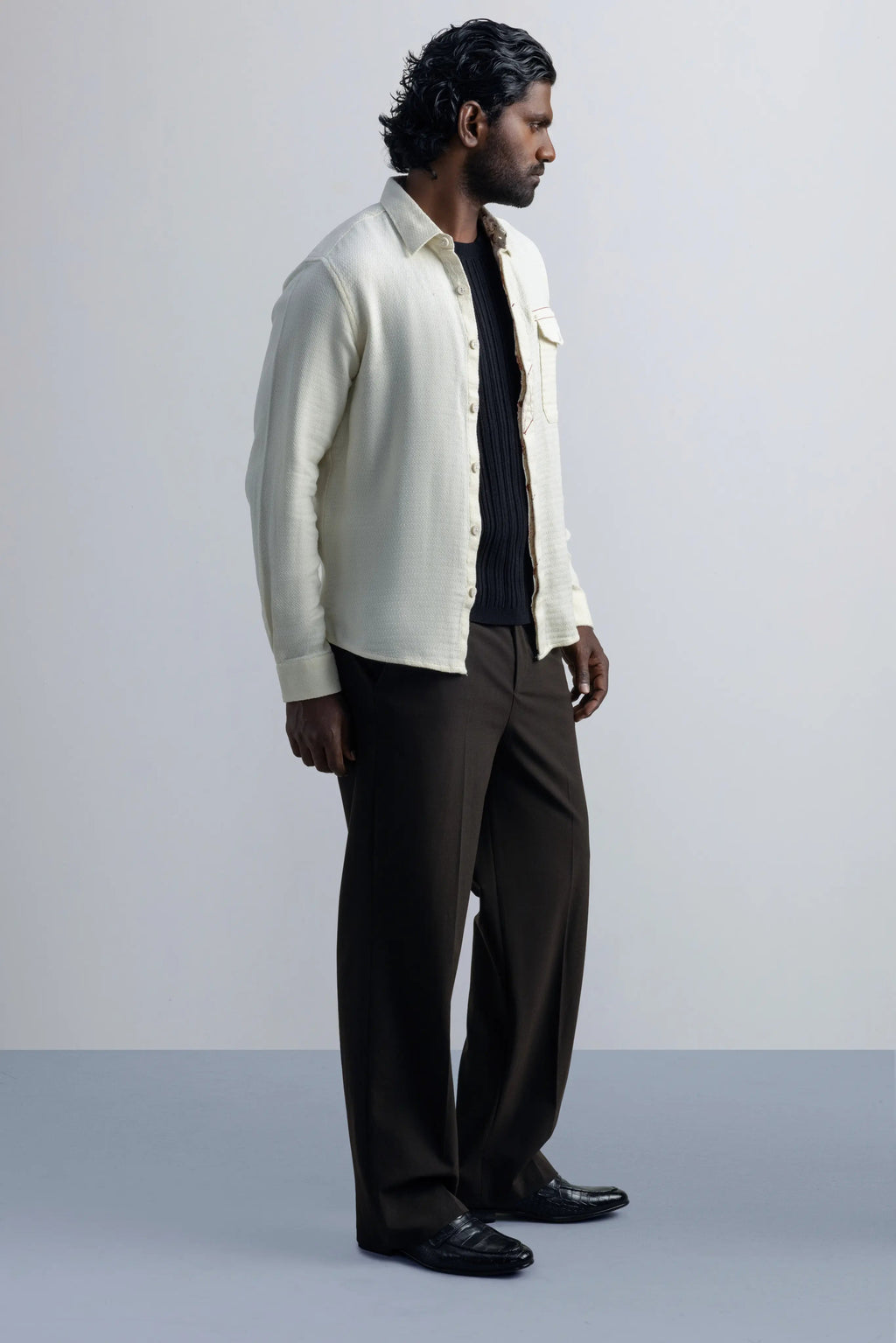 Underlight Winter White - model_poseposition_of_shirtporduct_type