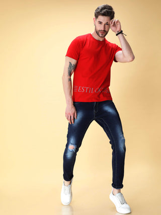 Crimson Red Crew Neck T-Shirt shop online at Estilocus. This pure cotton printed T-shirt is a stylish go-to for laidback days. Cut in a comfy regular fit. • 100% Cotton knitted interlock 190GSM• Bio washed fabric• Round neck T-shirt • Half sleeve • Suits