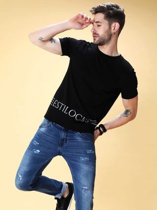 Jade Black Crew neck T-Shirt shop online at Estilocus. This pure cotton printed T-shirt is a stylish go-to for laidback days. Cut in a comfy regular fit. • 100% Cotton knitted interlock 190GSM• Bio washed fabric• Round neck T-shirt • Half sleeve • Suits t