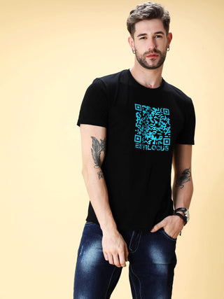 RAVEN BLACK CREW NECK T-SHIRT shop online at Estilocus. This pure cotton printed T-shirt is a stylish go-to for laidback days. Cut in a comfy regular fit. • 100% Cotton knitted interlock 190GSM• Bio washed fabric• Round neck T-shirt • Half sleeve • Suits