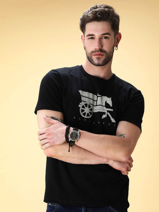 ONYX BLACK CREW NECK T-SHIRT shop online at Estilocus. This pure cotton printed T-shirt is a stylish go-to for laidback days. Cut in a comfy regular fit. • 100% Cotton knitted interlock 190GSM• Bio washed fabric• Round neck T-shirt • Half sleeve • Suits t