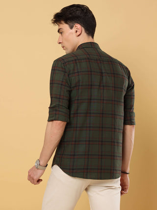 Green Check Double Pocket Shirt shop online at Estilocus. • 100% premium cotton• Full-sleeve check shirt• Cut and sew placket• Regular collar• Double button round cuff's.• Double pocket flapless pocket• Curved hemline• All single needle construction, fine