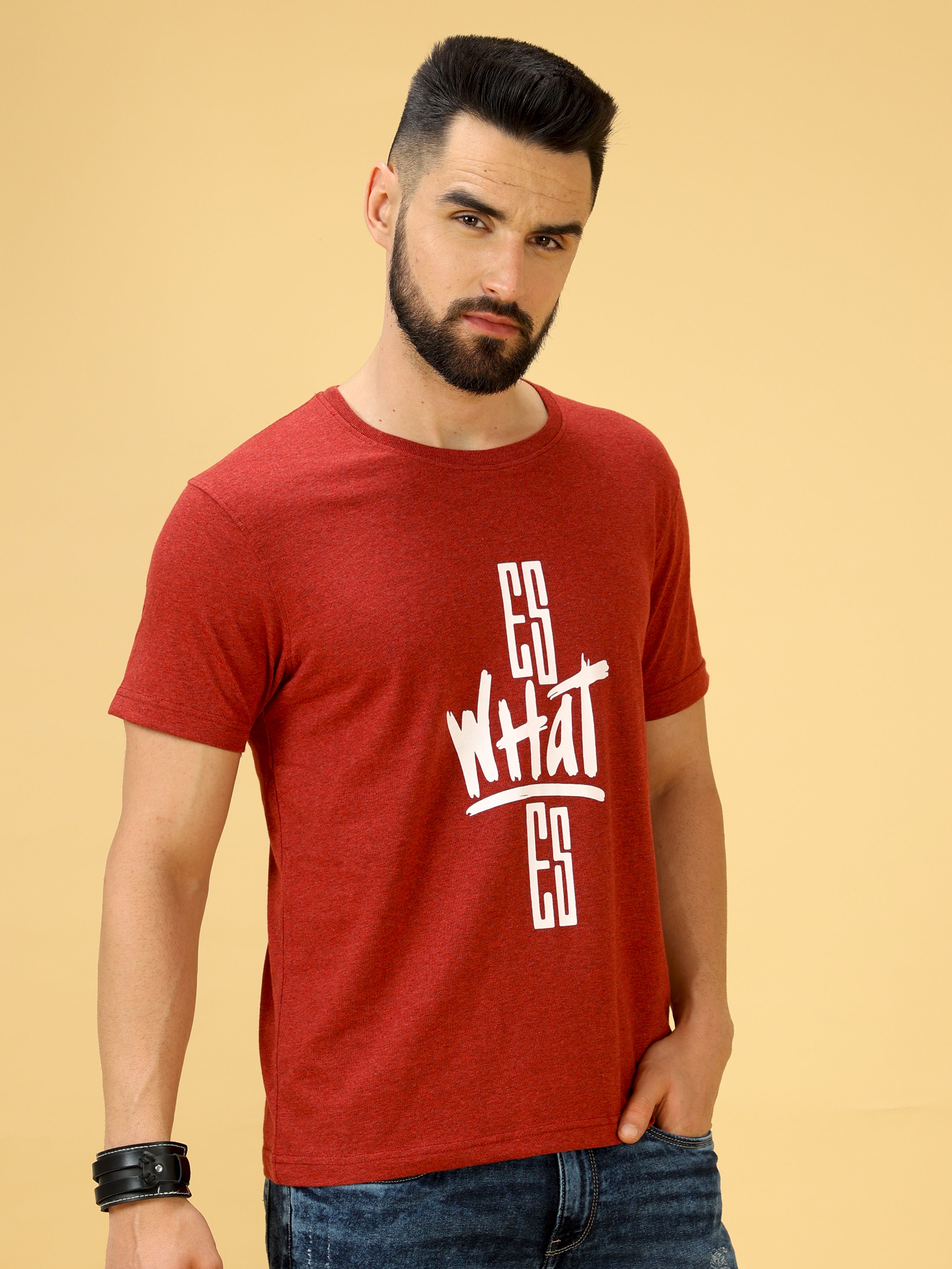 Red and White Print Crew Neck T-Shirt shop online at Estilocus. This pure cotton printed T-shirt is a stylish go-to for laidback days. Cut in a comfy regular fit. • 100% Cotton knitted interlock 190GSM• Bio washed fabric• Round neck T-shirt • Half sleeve