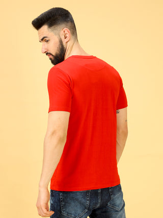 Side Full Navy Print Crew Neck T- Shirt shop online at Estilocus. This pure cotton printed T-shirt is a stylish go-to for laidback days. Cut in a comfy regular fit. • 100% Cotton knitted interlock 190GSM• Bio washed fabric• Round neck T-shirt • Half sleev