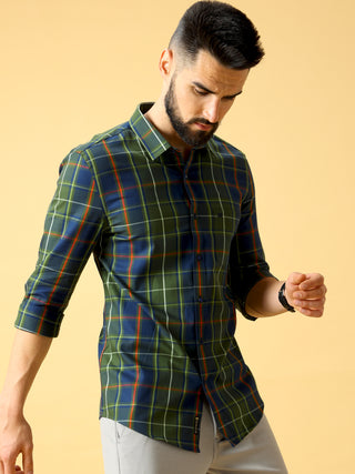 Green With Red Check Shirt shop online at Estilocus. DETAILS & CARE This pure cotton Checked shirt is a stylish go-to for laidback days. Cut in a comfy regular fit, with a classic button-down front and chest pocket. 100% premium cotton full sleeve Checked