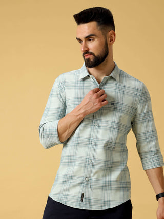 Buy Latest Casual Shirts for Men - ESTILOCUS shop online at Estilocus. Presenting to you, these fashion-forward shirts for men. From wardrobe must- haves to fine Clubwear, Estilocus has got it all covered for you.