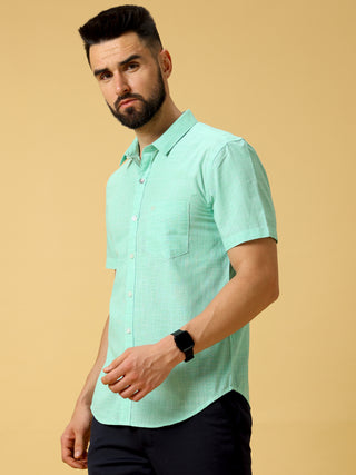 Green Shirt shop online at Estilocus. DETAILS & CARE This pure cotton shirt is a stylish go-to for laidback days. Cut in a comfy regular fit, with a classic button-down front and chest pocket. 100% premium cotton full sleeve Slip shirt Cutaway collar Regu