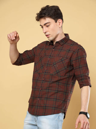 Double Pocket Checked Shirt shop online at Estilocus. • Cut and sew placket• Regular collar• Double button round cuff's• Double pocket flapless pocket• Curved hemline• All single needle construction, finest quality sewing.• HD copper foil pocket print• Ma