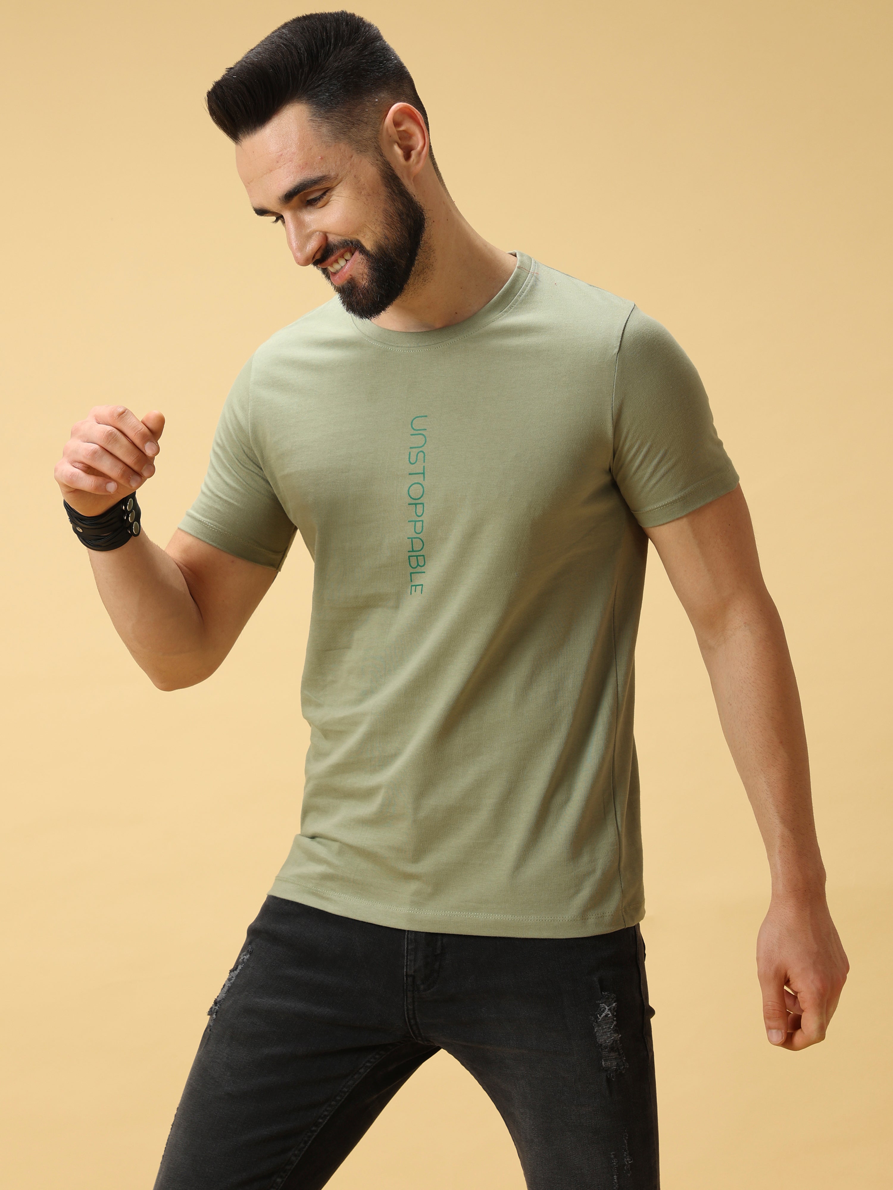 Unstoppable Green Print Crew Neck T-Shirt_ T-Shirt_ estilocus