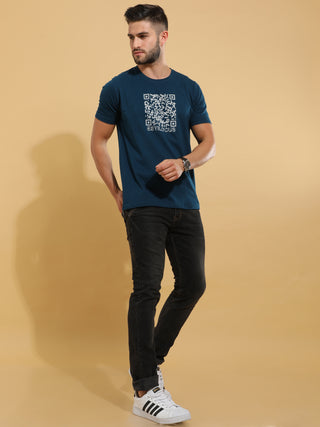 Teal Barcode Crewneck T-Shirt shop online at Estilocus. This pure cotton printed T-shirt is a stylish go-to for laidback days. Cut in a comfy regular fit. • 100% Cotton knitted interlock 190GSM• Bio washed fabric• Round neck T-shirt • Half sleeve • Suits