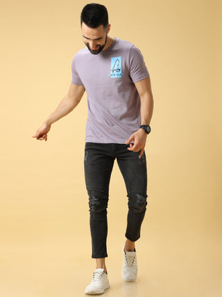 Skate Club Lt Blue Chest Print Crew Neck T-Shirt shop online at Estilocus. This pure cotton printed T-shirt is a stylish go-to for laidback days. Cut in a comfy regular fit. • 100% Cotton knitted interlock 190GSM• Bio washed fabric• Round neck T-shirt • H