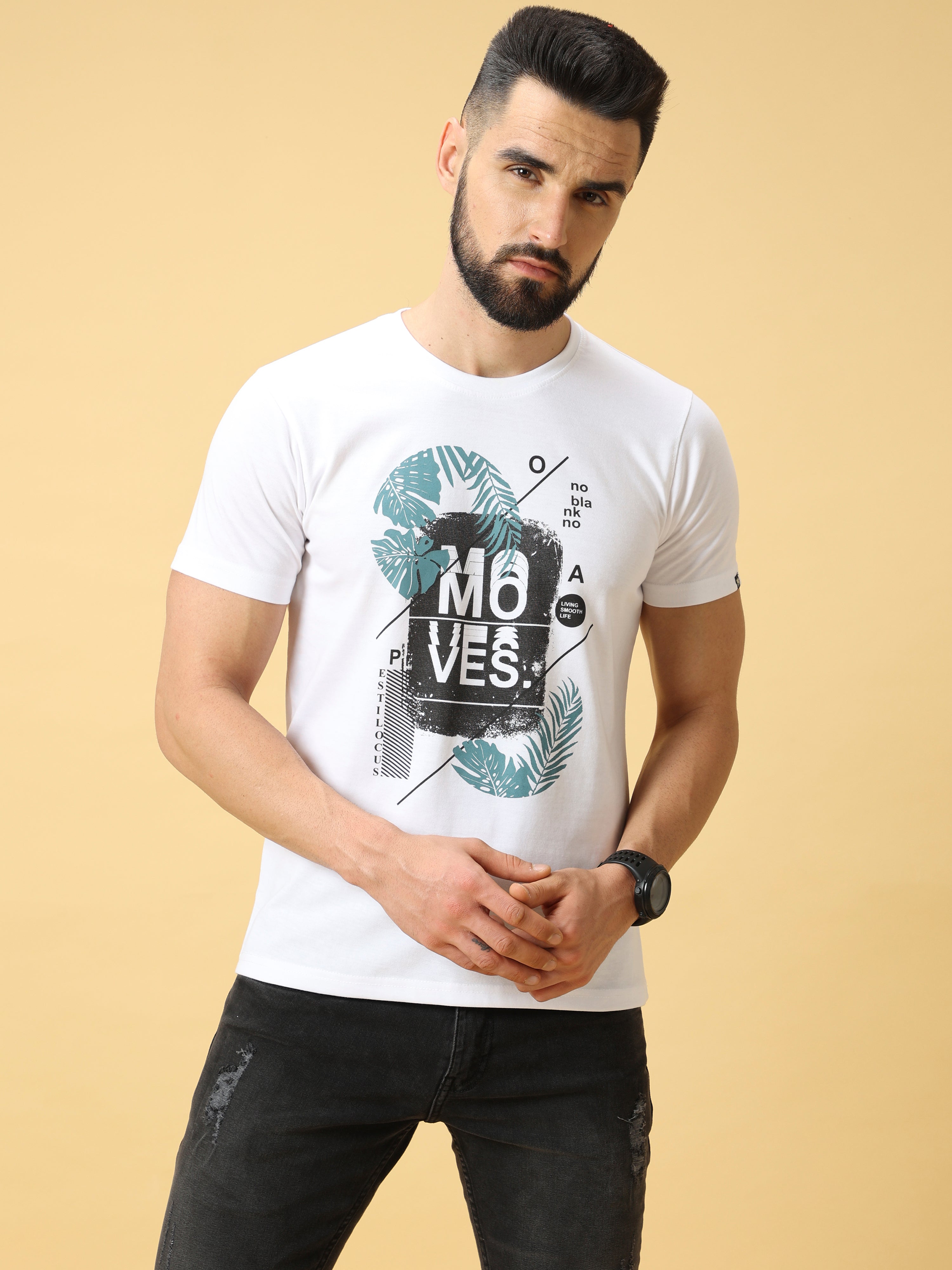 Moves Chest Print Black/Blue Crew Neck T-Shirt shop online at Estilocus. This pure cotton printed T-shirt is a stylish go-to for laidback days. Cut in a comfy regular fit. • 100% Cotton knitted interlock 190GSM• Bio washed fabric• Round neck T-shirt • Hal