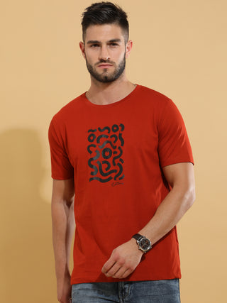 MAROON SNAKE CREWNECK T-SHIRT | Mens Wear shop online at Estilocus. Buy MAROON SNAKE CREWNECK T-SHIRT in different sizes and colors online. Shop For Mens Wear with a wide range of Brand New Collections in latest styles only at ESTILOCUS. *Free Shipping *C