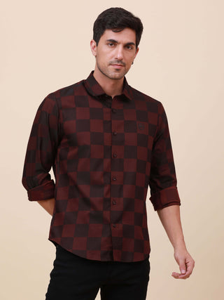 Maroon Check Pocketless Shirt shop online at Estilocus. 100% Cotton ,Full-sleeve checks shirt Self fold placket Regular collar Double button edge cuff Pocketless Curved bottom hemline Finest quality brand embroidery at front placket. All single needle con