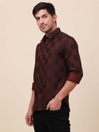 Maroon Check Pocketless Shirt shop online at Estilocus. 100% Cotton ,Full-sleeve checks shirt Self fold placket Regular collar Double button edge cuff Pocketless Curved bottom hemline Finest quality brand embroidery at front placket. All single needle con