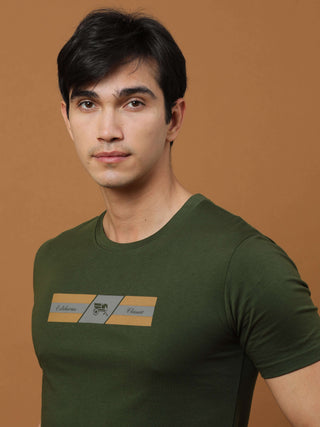 Dk Olive Classic Hd Printed T Shirt shop online at Estilocus. 100% Cotton Designed and printed on knitted fabric. The fabric is stretchy and lightweight, with a soft skin feel and no wrinkles. Crew neck collar which is smooth on the neck and keeps you com