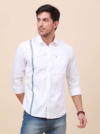 White Solid Single Pocket Shirt shop online at Estilocus. 100% Cotton ,Full-sleeve solid shirt Cut and sew placket Regular collar Double button edge cuff Single pocket Curved bottom hemline Finest printing at front placket. All double needle construction,