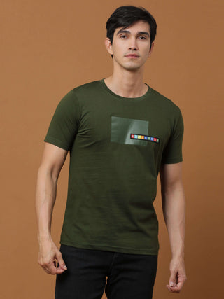 Estilocus Dk Olive Crew Neck Printed T Shirt shop online at Estilocus. 100% Cotton Designed and printed on knitted fabric. The fabric is stretchy and lightweight, with a soft skin feel and no wrinkles. Crew neck collar which is smooth on the neck and keep