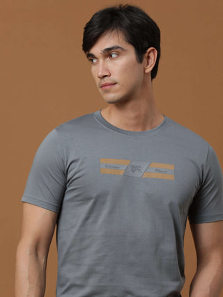 Gunmetal Grey Classic Hd Printed T Shirt shop online at Estilocus. 100% Cotton Designed and printed on knitted fabric. The fabric is stretchy and lightweight, with a soft skin feel and no wrinkles. Crew neck collar which is smooth on the neck and keeps yo