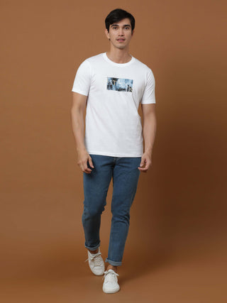 Vintage White Printed T Shirt shop online at Estilocus. 100% Cotton Designed and printed on knitted fabric. The fabric is stretchy and lightweight, with a soft skin feel and no wrinkles. Crew neck collar which is smooth on the neck and keeps you comfortab