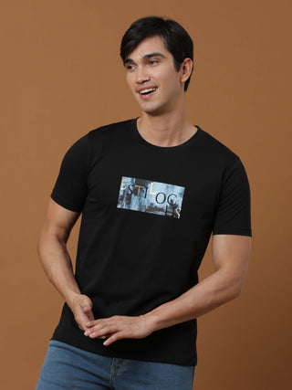 Vintage Black Printed T Shirt shop online at Estilocus. 100% Cotton Designed and printed on knitted fabric. The fabric is stretchy and lightweight, with a soft skin feel and no wrinkles. Crew neck collar which is smooth on the neck and keeps you comfortab