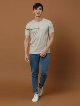 Raw&royal Beige Printed T Shirt shop online at Estilocus. 100% Cotton Designed and printed on knitted fabric. The fabric is stretchy and lightweight, with a soft skin feel and no wrinkles. Crew neck collar which is smooth on the neck and keeps you comfort