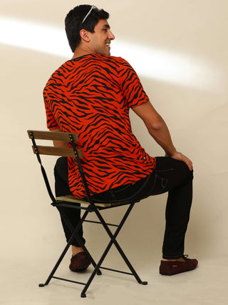 Red Tiger Crew Neck Printed T Shirt shop online at Estilocus. 100% Cotton Designed and printed on knitted fabric. The fabric is stretchy and lightweight, with a soft skin feel and no wrinkles. Flat collar is smooth on the neck and keeps you comfortable al